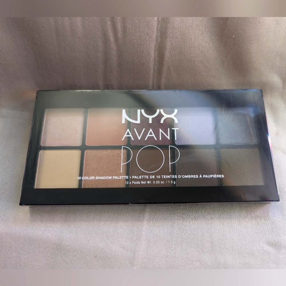 NYX Avant Pop Eyeshadow Palette